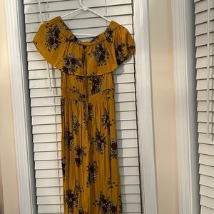 This dress is off shoulders